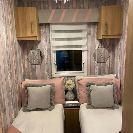 Sandylands Holiday Home Stevenston Экстерьер фото