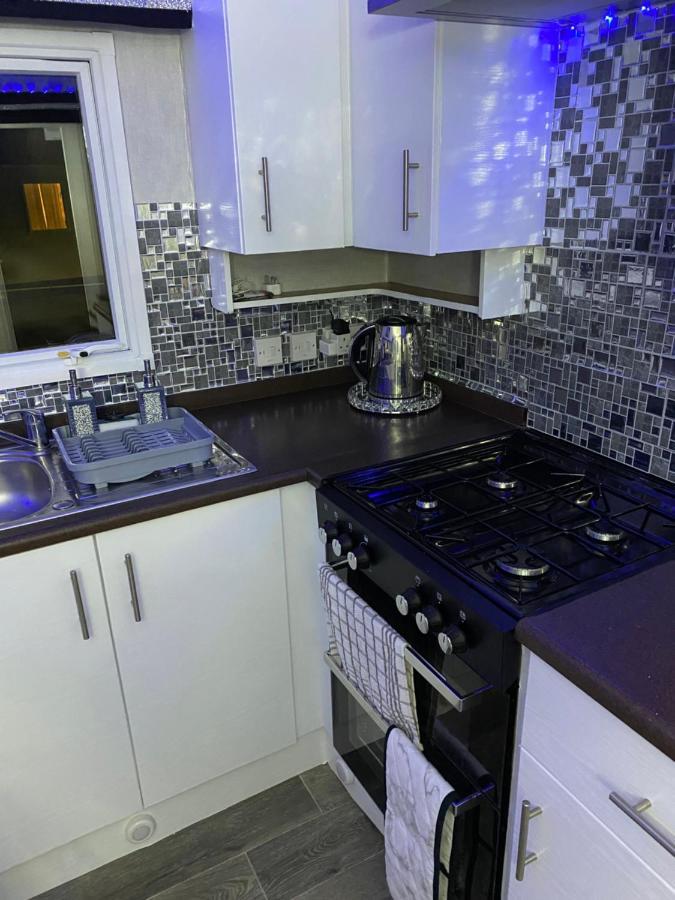 Sandylands Holiday Home Stevenston Экстерьер фото
